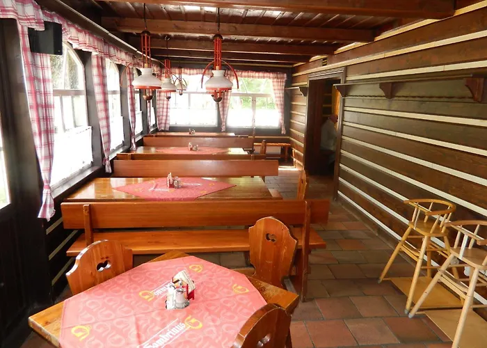 Guest house Hospoda Na Peci 3*